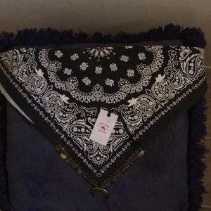 Miranda Lambert decorative chic bandana